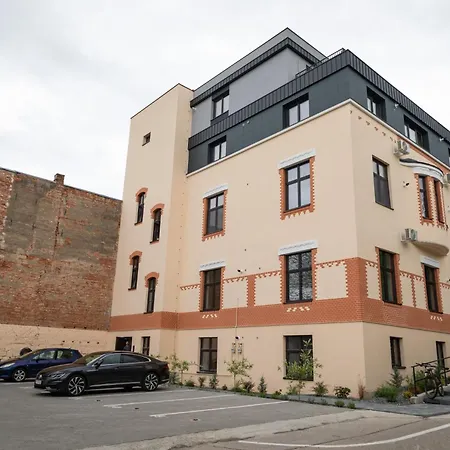 Апартаменти Poshspot *